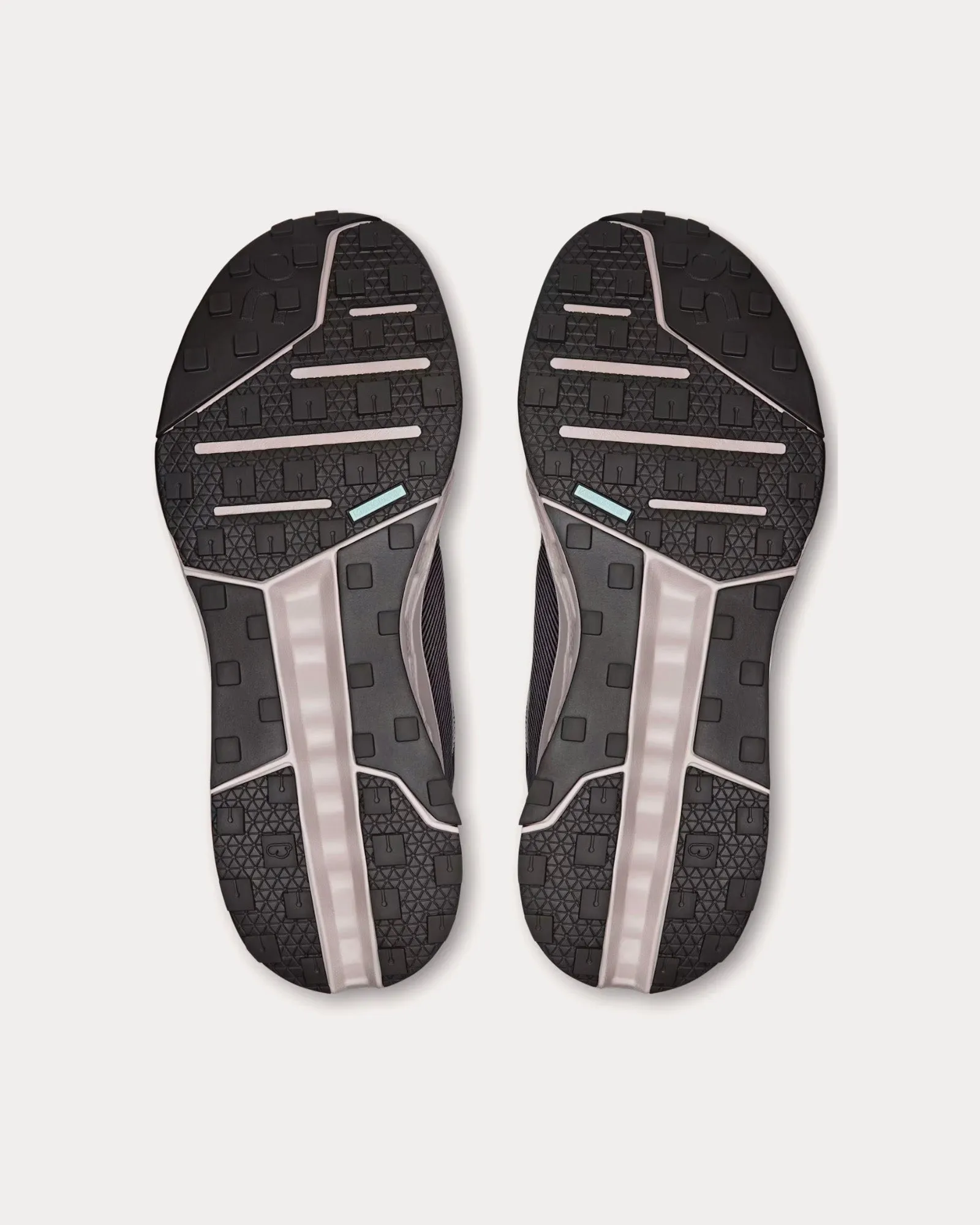 Cloudhorizon Waterproof Fog / Thorn Running Shoes