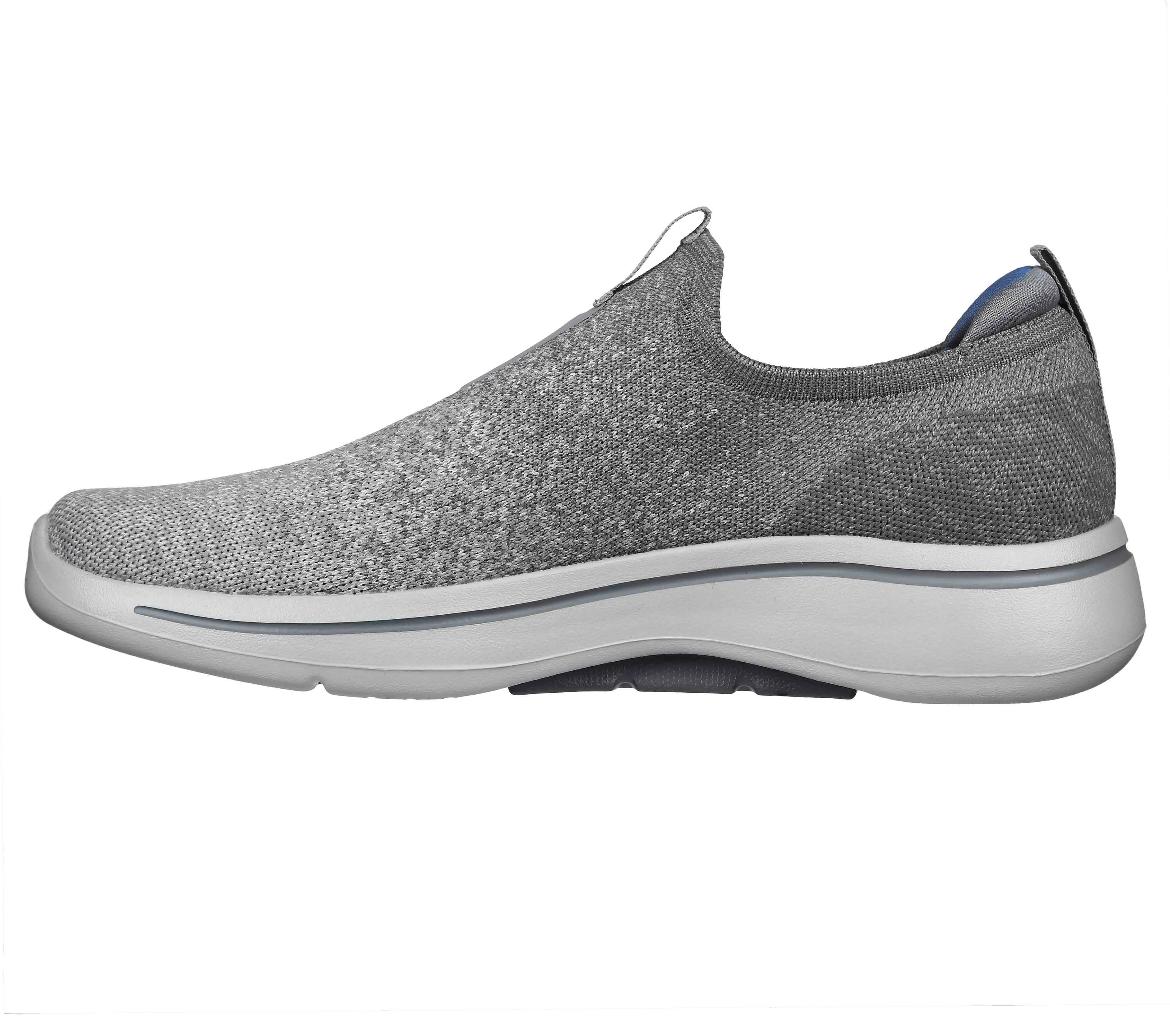 GO WALK ARCH FIT