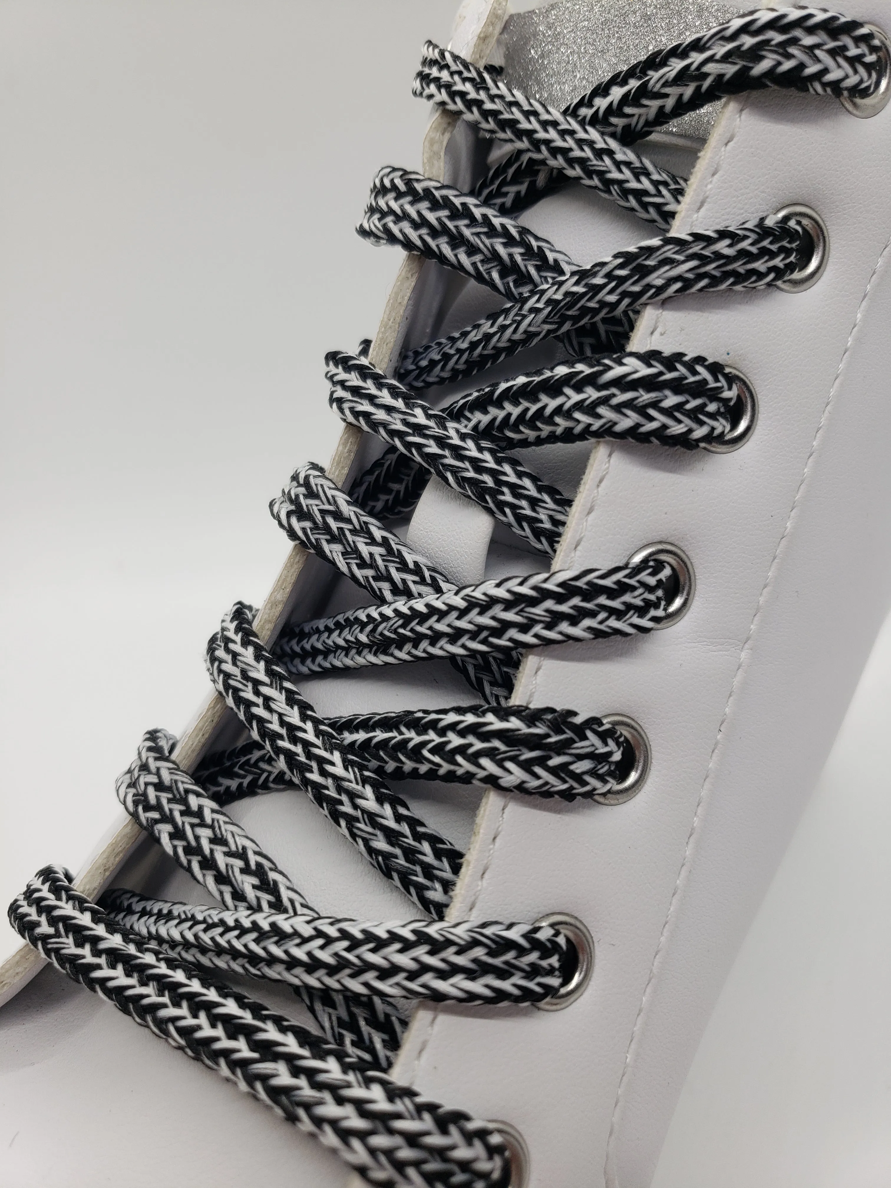 Hybrid Tweed Shoelaces - Black and White