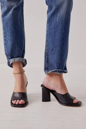 Mandi Mule Heel