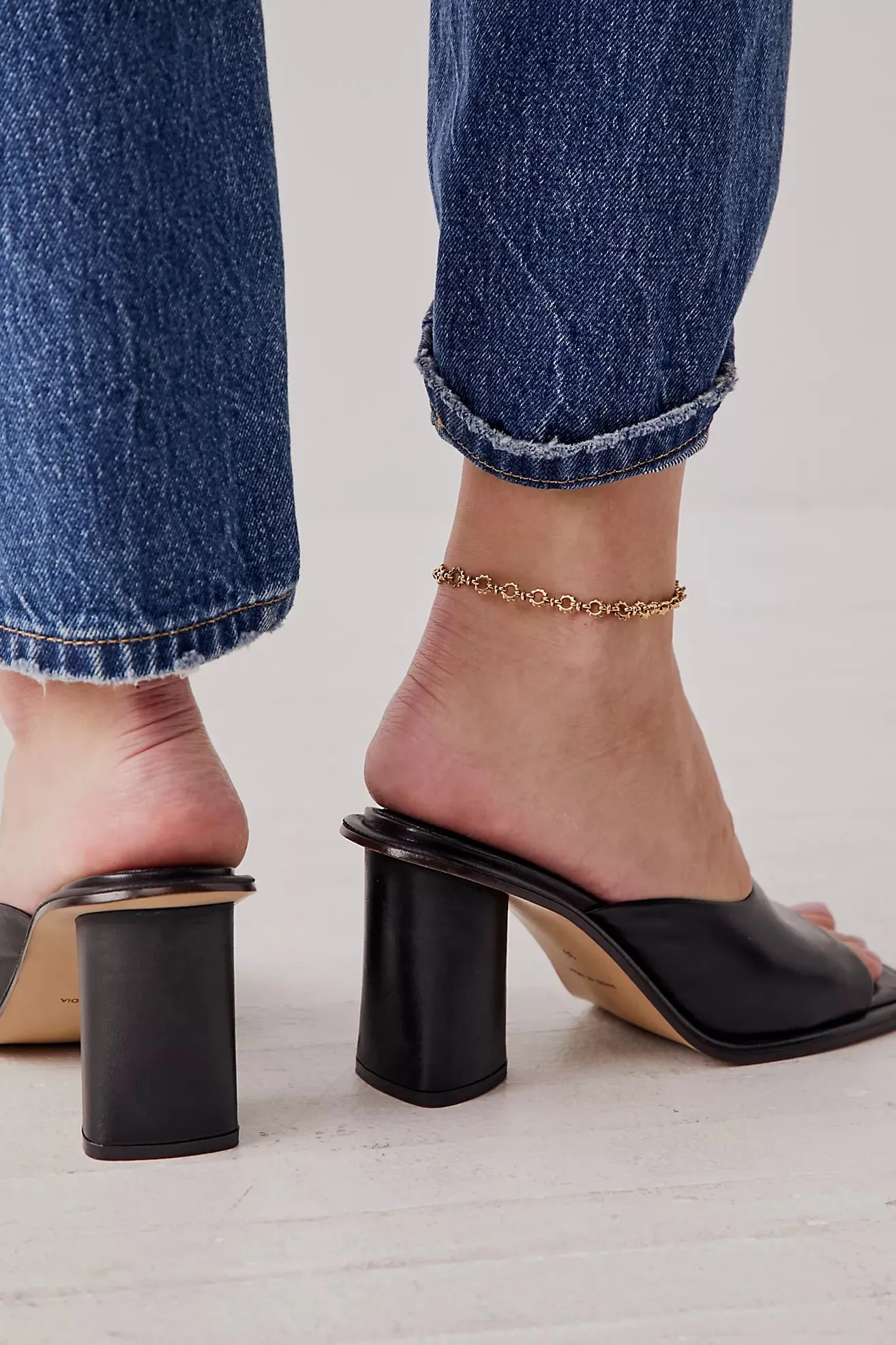 Mandi Mule Heel