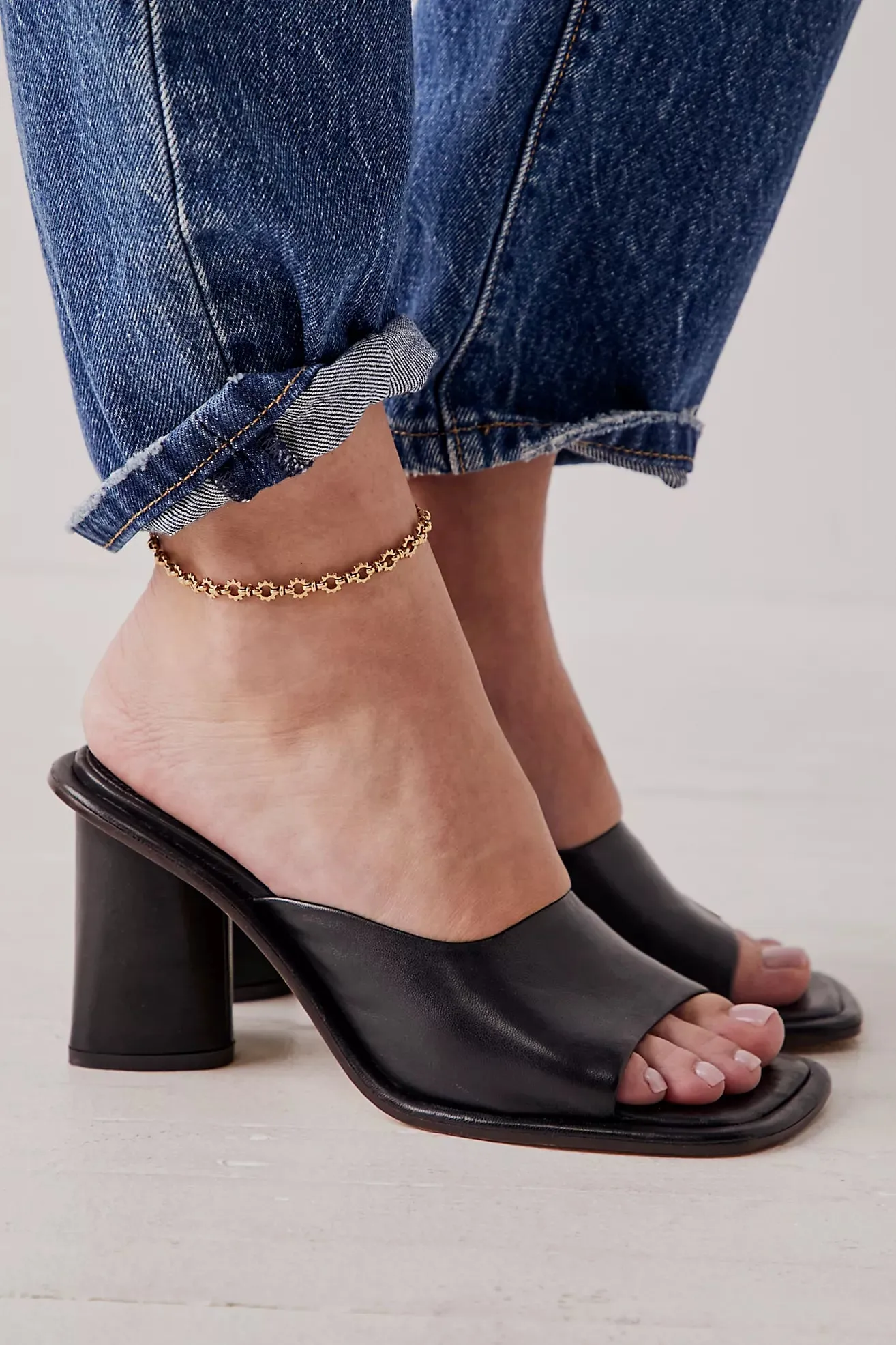 Mandi Mule Heel