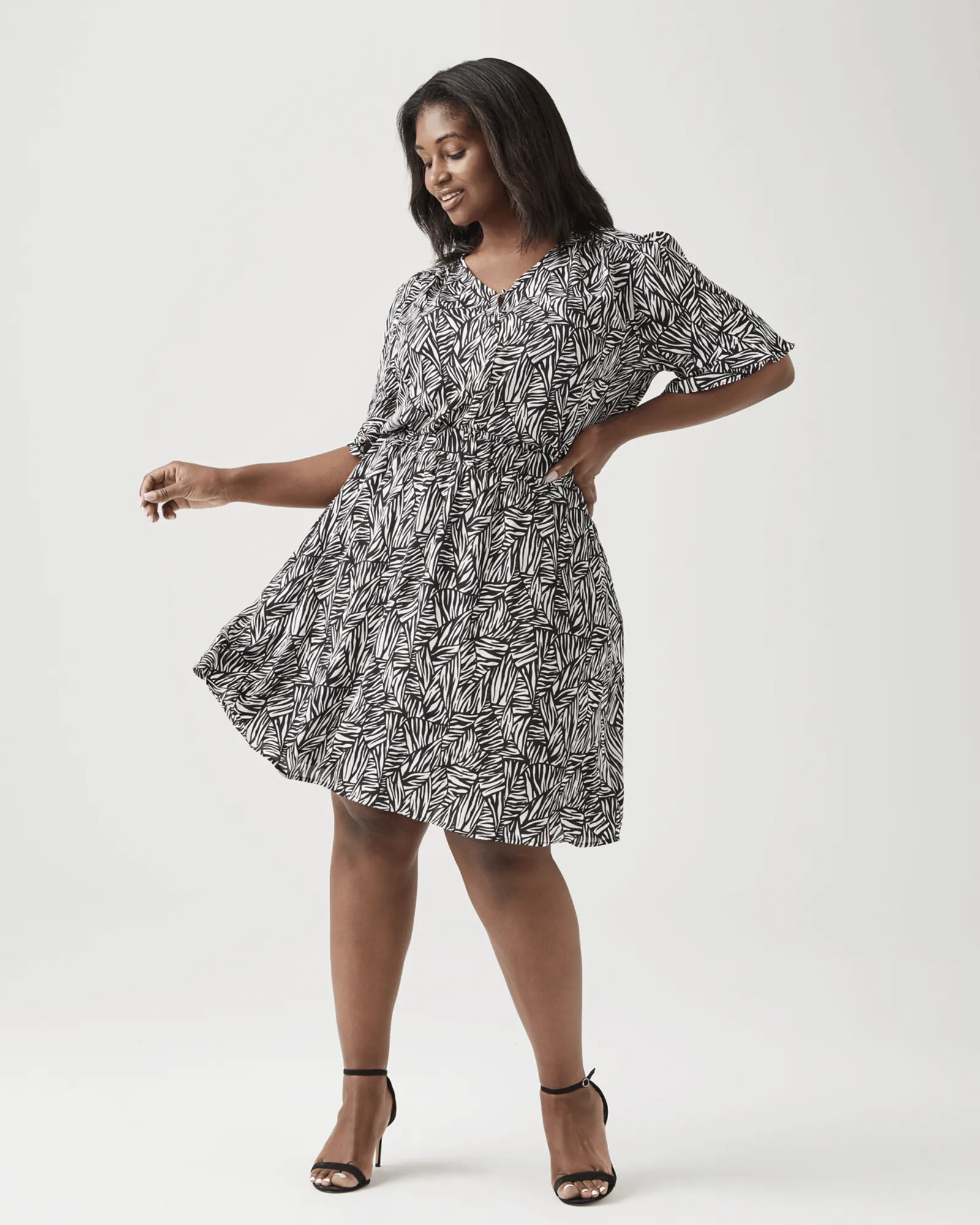 Mila Ruffle Sleeve Blouse | Black / White
