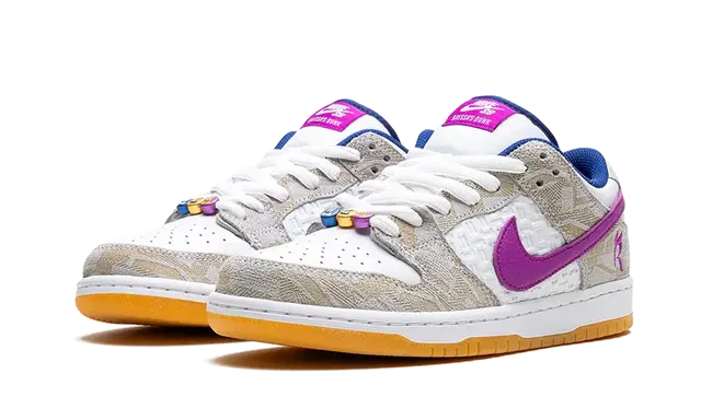 Nike SB Dunk Low "Rayssa Leal"